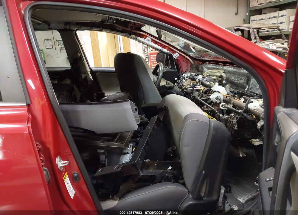 2015 TOYOTA RAV4 XLE VIN: 2T3RFREV9FW323000