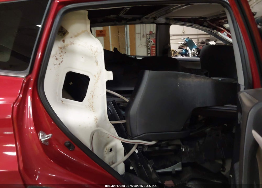 2015 TOYOTA RAV4 XLE VIN: 2T3RFREV9FW323000