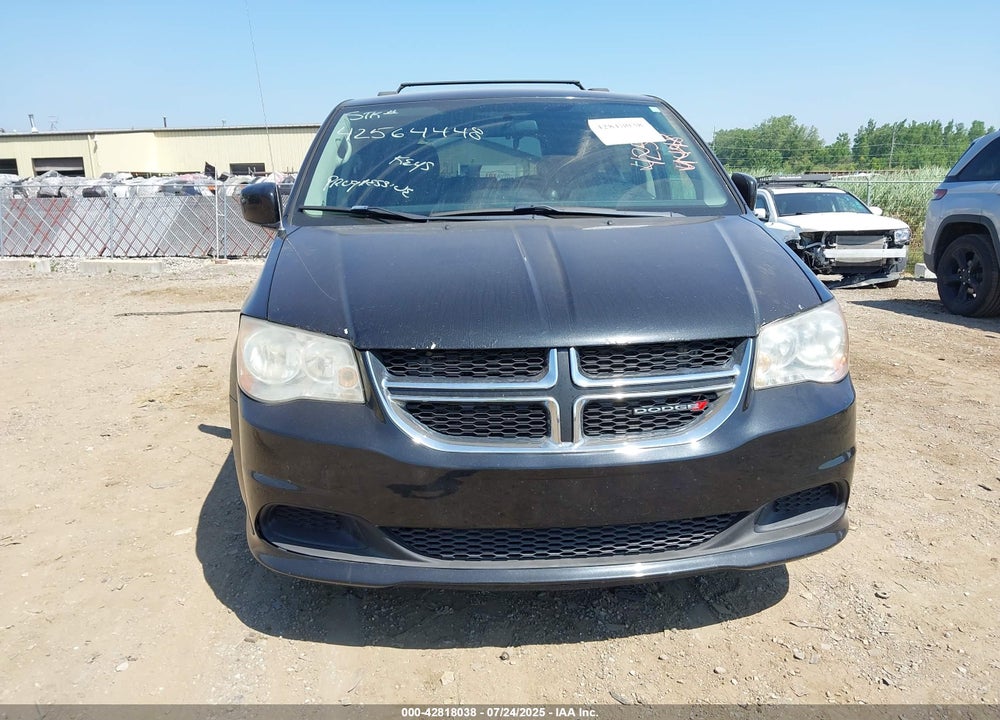 2014 DODGE GRAND CARAVAN SXT VIN: 2C4RDGCG8ER137617