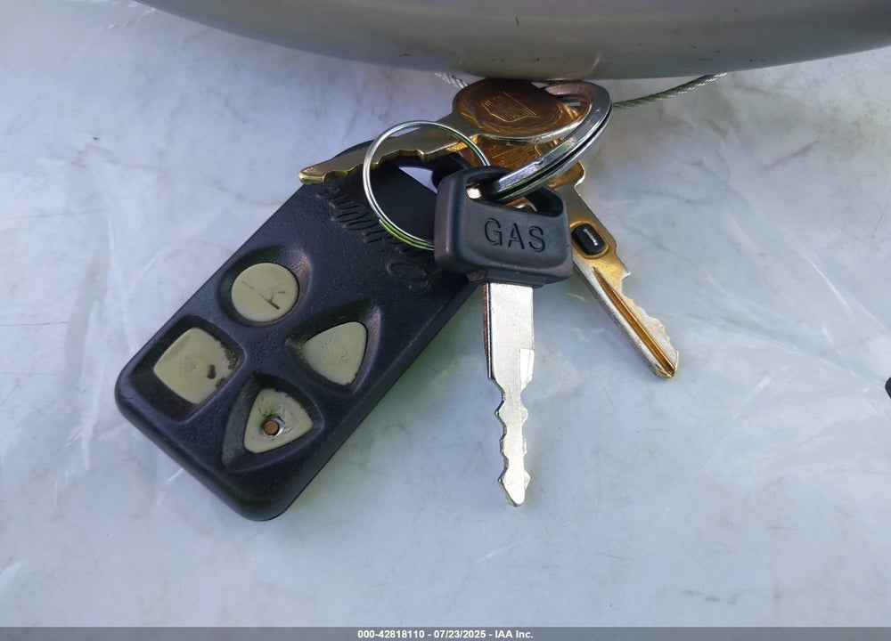 1994 CADILLAC ELDORADO VIN: 1G6EL12Y0RU600922