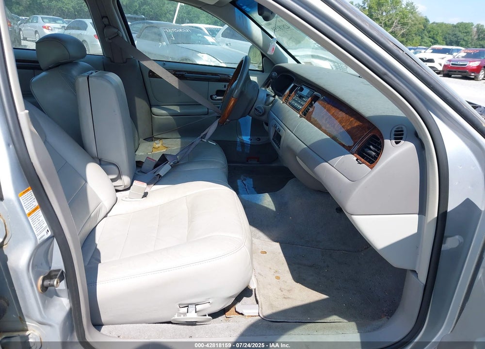 2001 LINCOLN TOWN CAR VIN: 1LNHM82W91Y739163