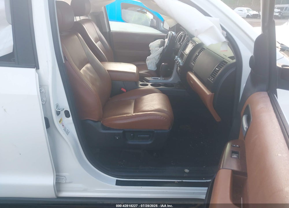 2016 TOYOTA SEQUOIA VIN: 5TDDY5G12GS142427