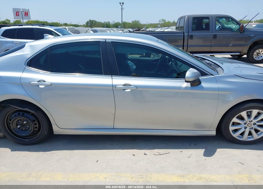 2020 TOYOTA CAMRY LE VIN: 4T1C11AK5LU364357