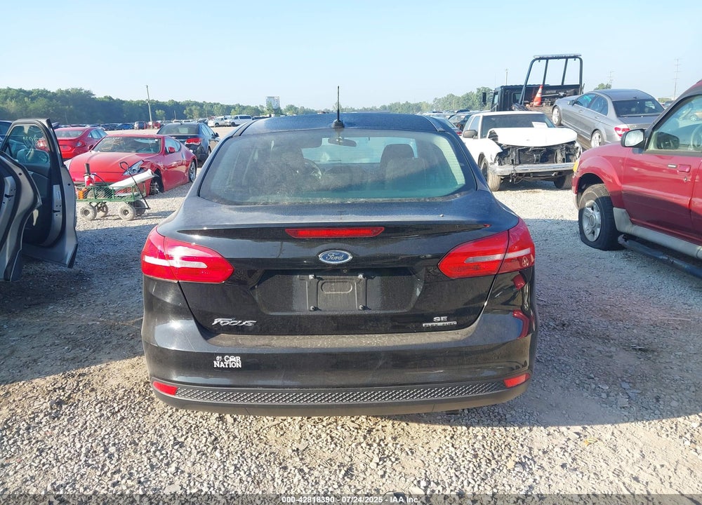 2016 FORD FOCUS VIN: 1FADP3F23GL229326