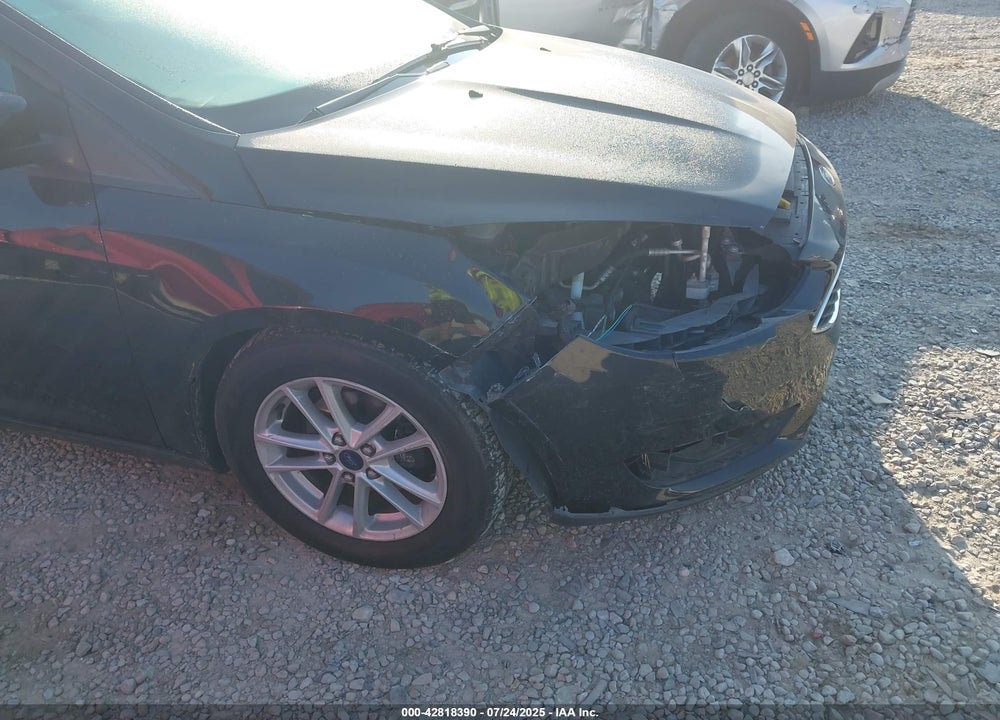 2016 FORD FOCUS VIN: 1FADP3F23GL229326