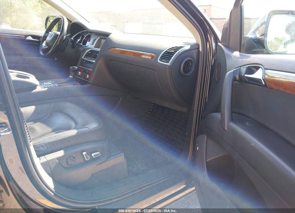 2015 AUDI Q7 VIN: WA1LMAFE6FD030173