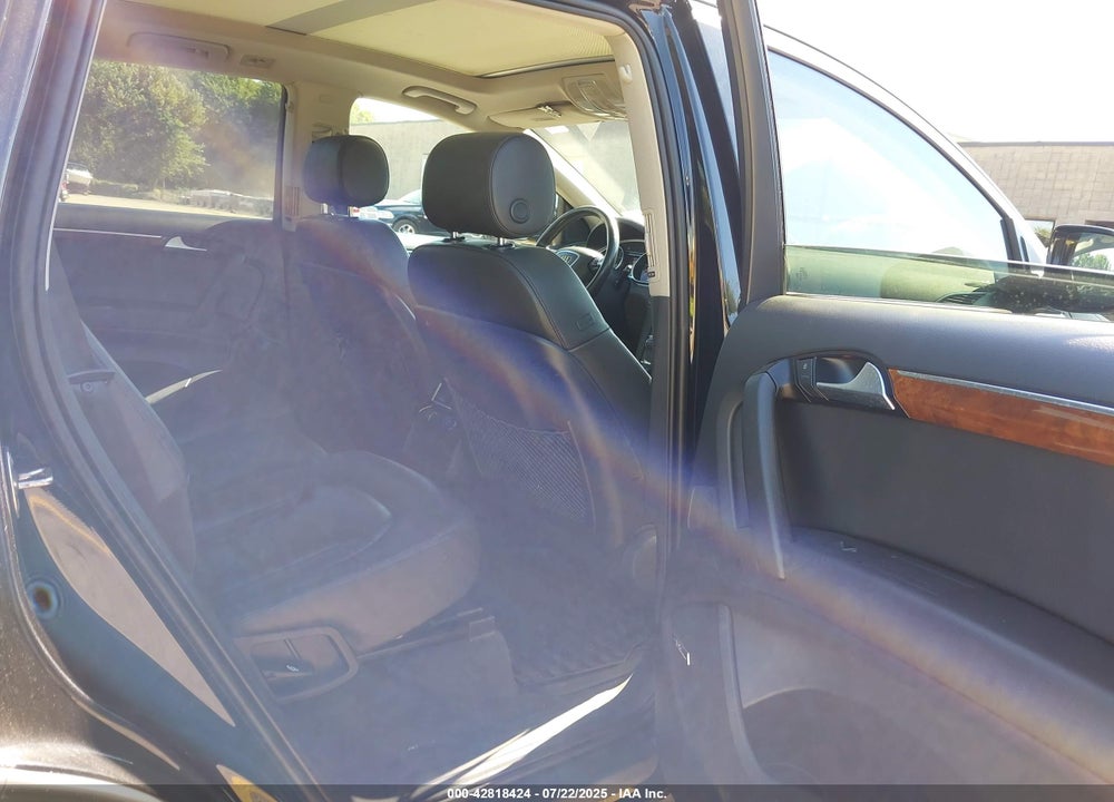 2015 AUDI Q7 VIN: WA1LMAFE6FD030173