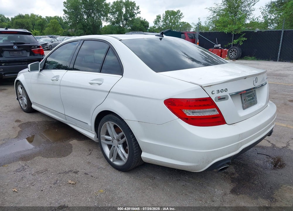 2013 MERCEDES-BENZ C CLASS VIN: WDDGF8AB9DR278169