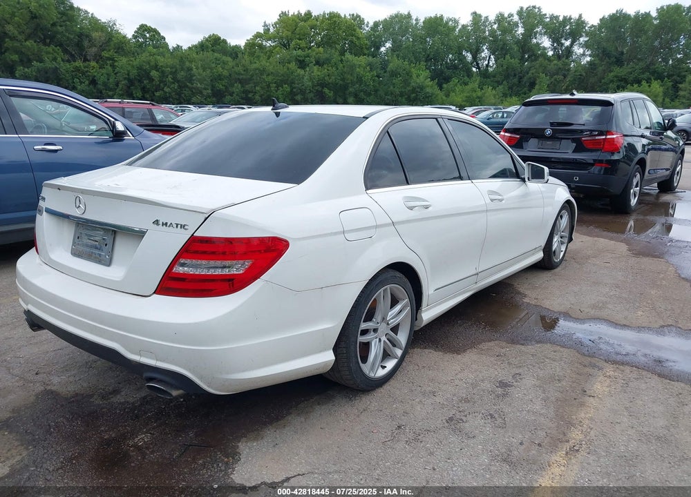 2013 MERCEDES-BENZ C CLASS VIN: WDDGF8AB9DR278169