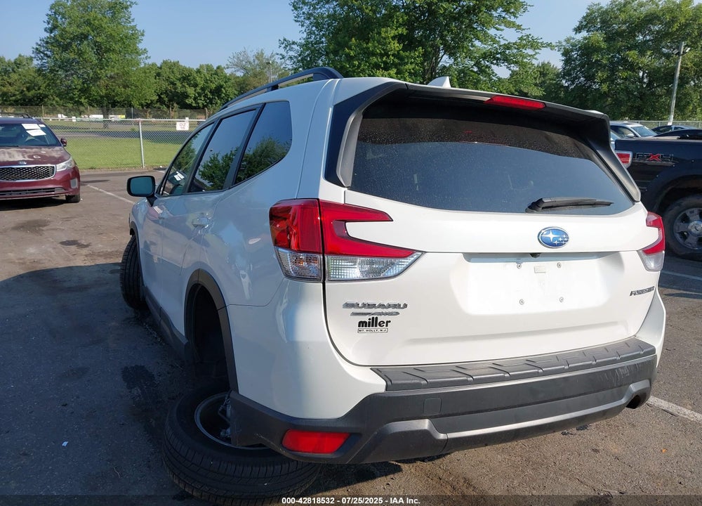 2021 SUBARU FORESTER PREMIUM VIN: JF2SKAJC9MH539517