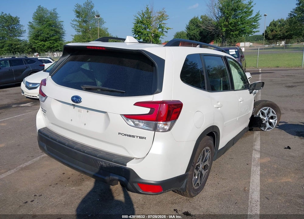 2021 SUBARU FORESTER PREMIUM VIN: JF2SKAJC9MH539517