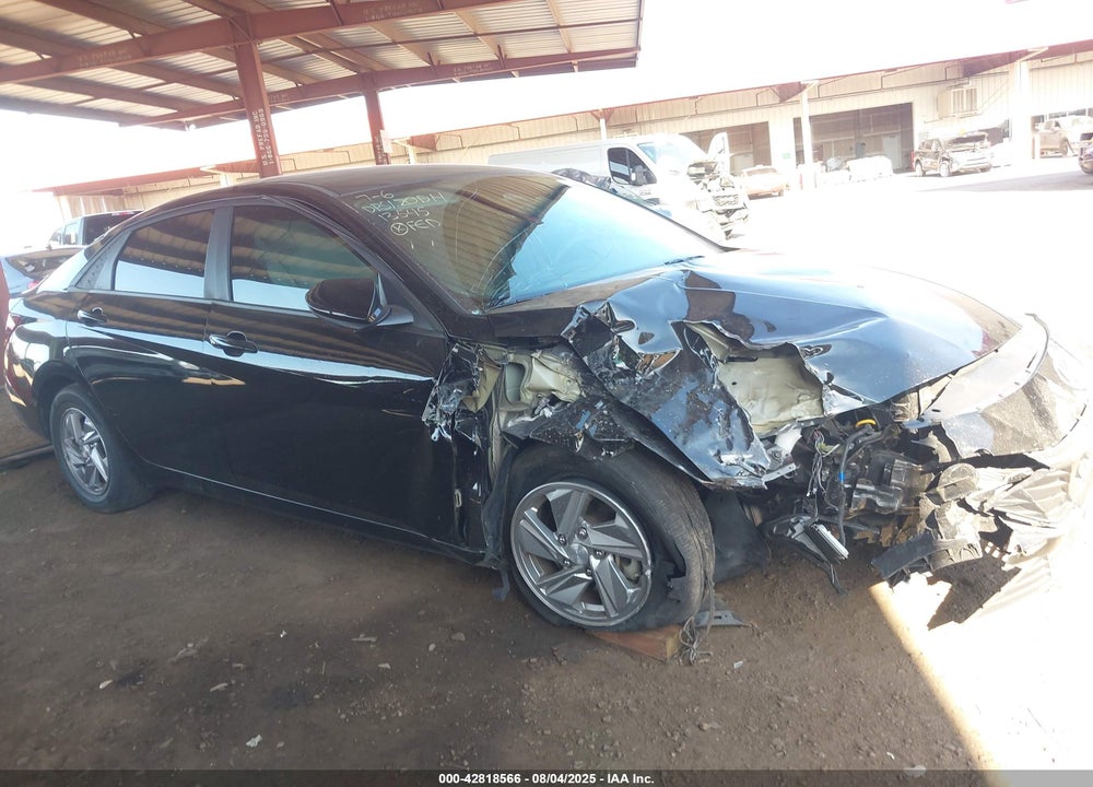 2024 HYUNDAI ELANTRA VIN: KMHLL4DG1RU677305
