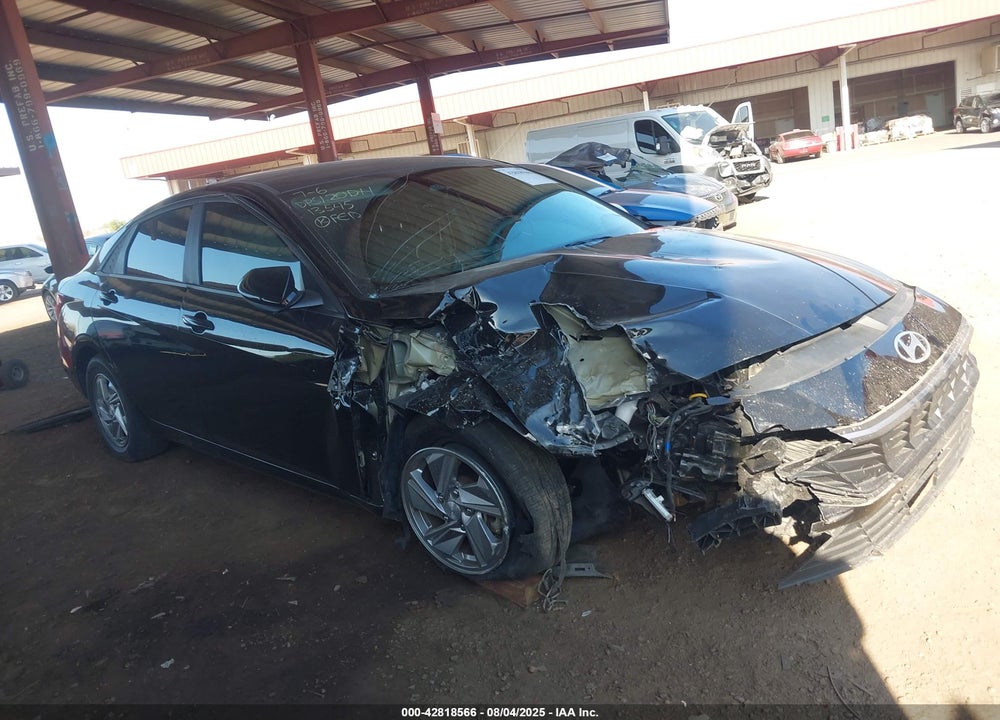 2024 HYUNDAI ELANTRA VIN: KMHLL4DG1RU677305