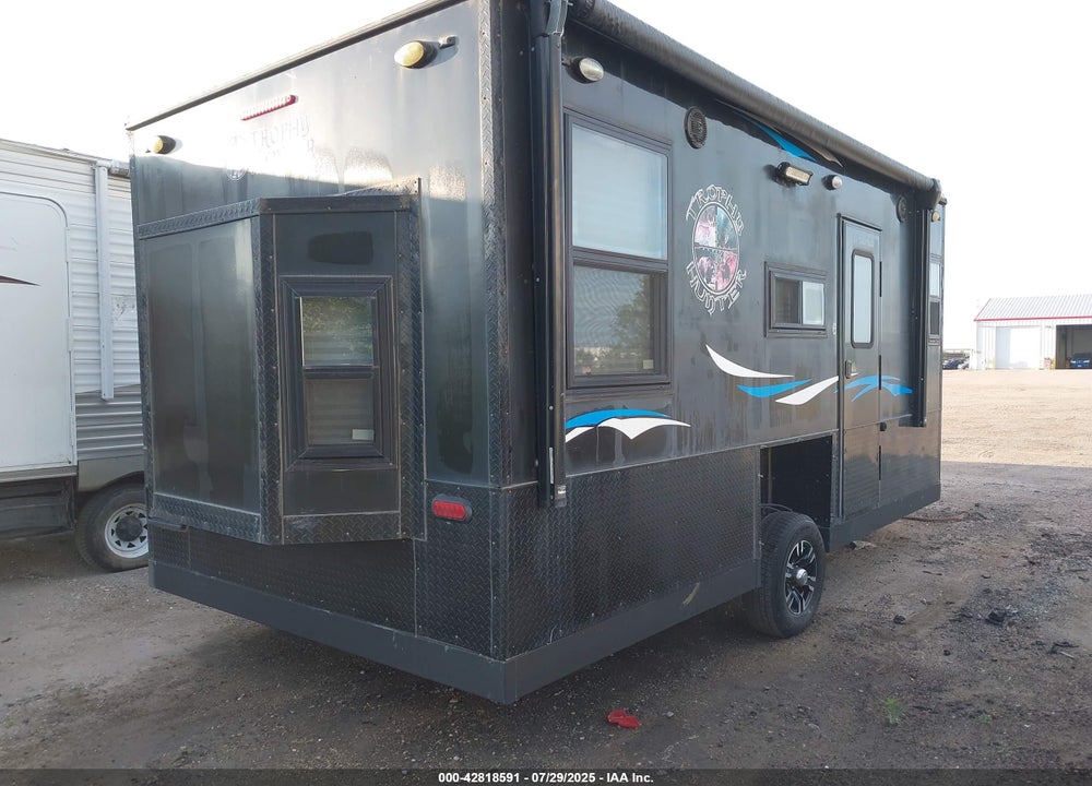 2020 ICE CASTLE FISH HOUSE VIN: 5TJBE2115LP000591