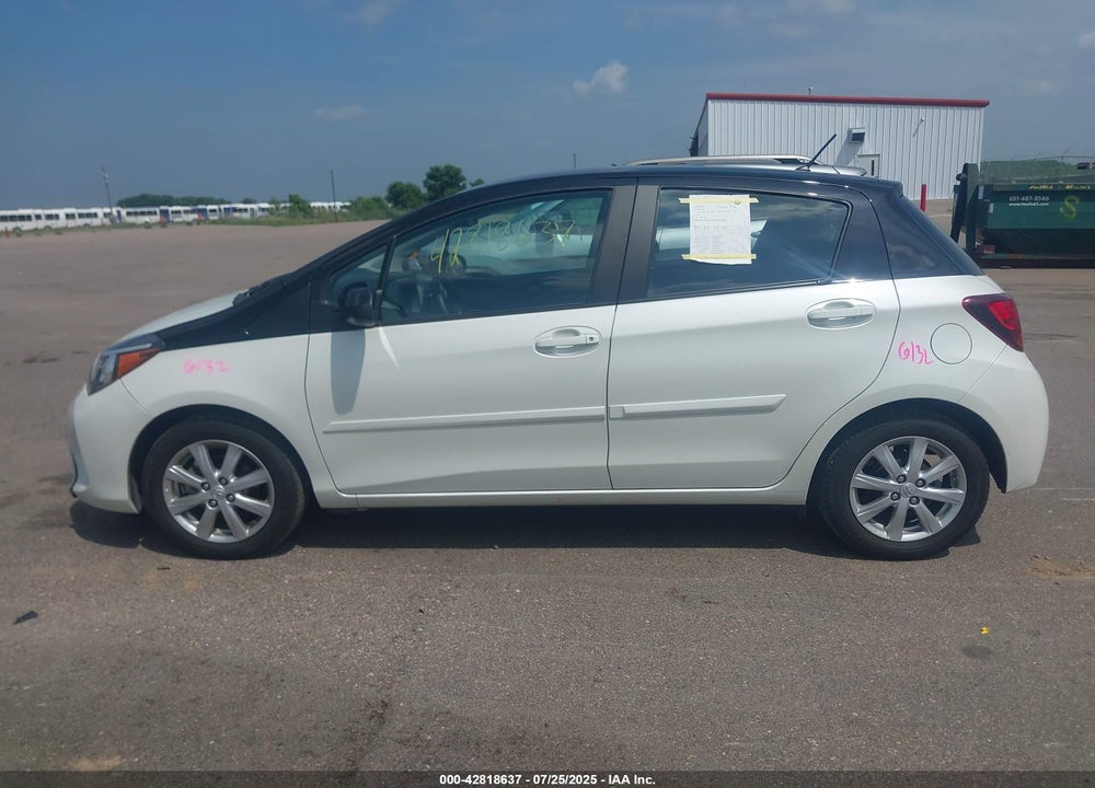 2017 TOYOTA YARIS LE VIN: VNKKTUD38HA077014