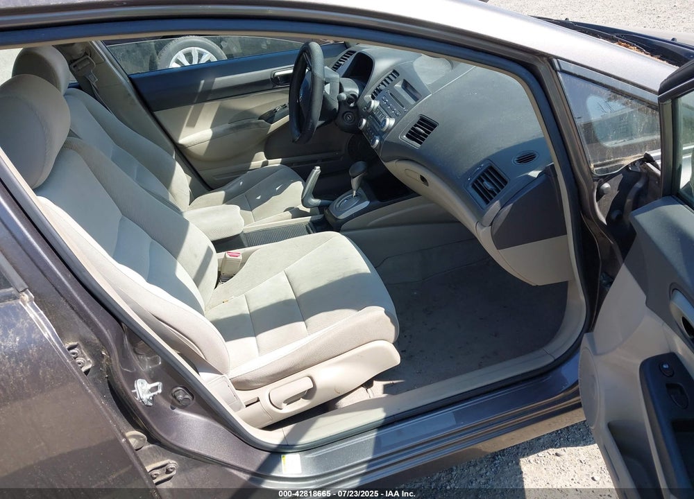 2011 HONDA CIVIC VIN: 19XFA1F52BE012953
