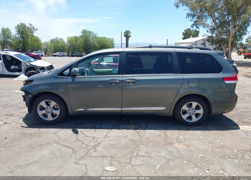 2013 TOYOTA SIENNA VIN: 5TDKK3DCXDS361165