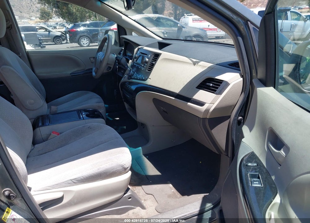 2013 TOYOTA SIENNA VIN: 5TDKK3DCXDS361165