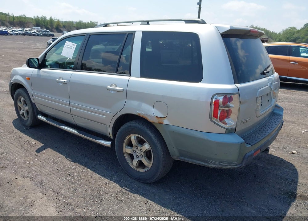 2007 HONDA PILOT VIN: 2HKYF18427H516940