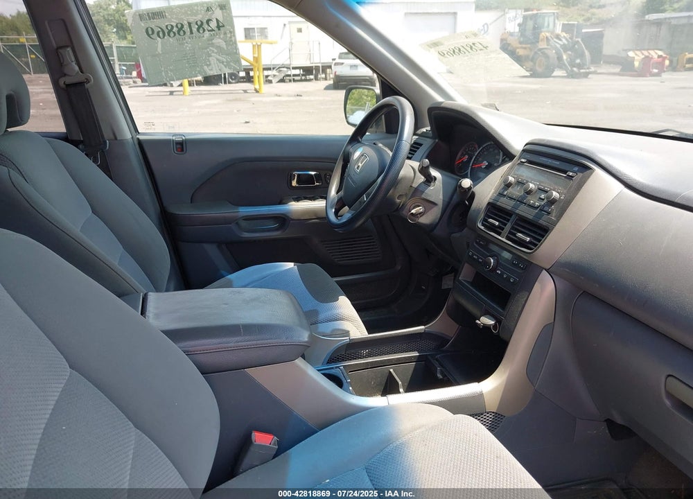 2007 HONDA PILOT VIN: 2HKYF18427H516940