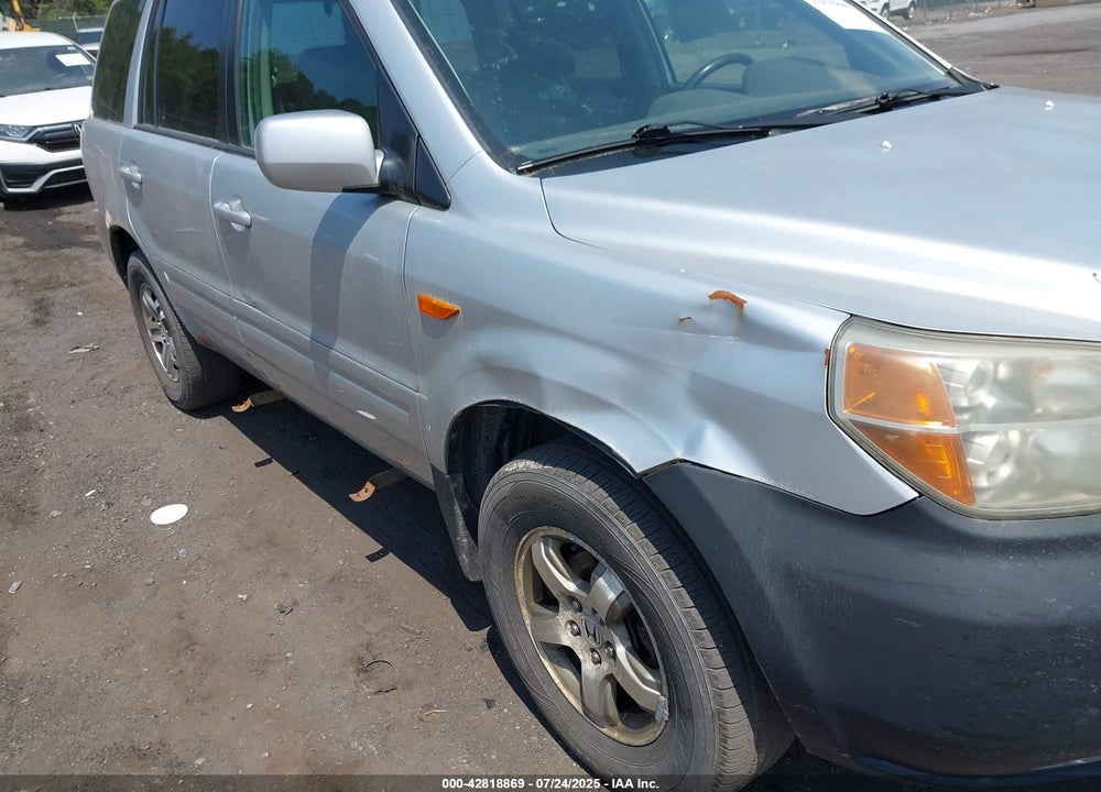 2007 HONDA PILOT VIN: 2HKYF18427H516940