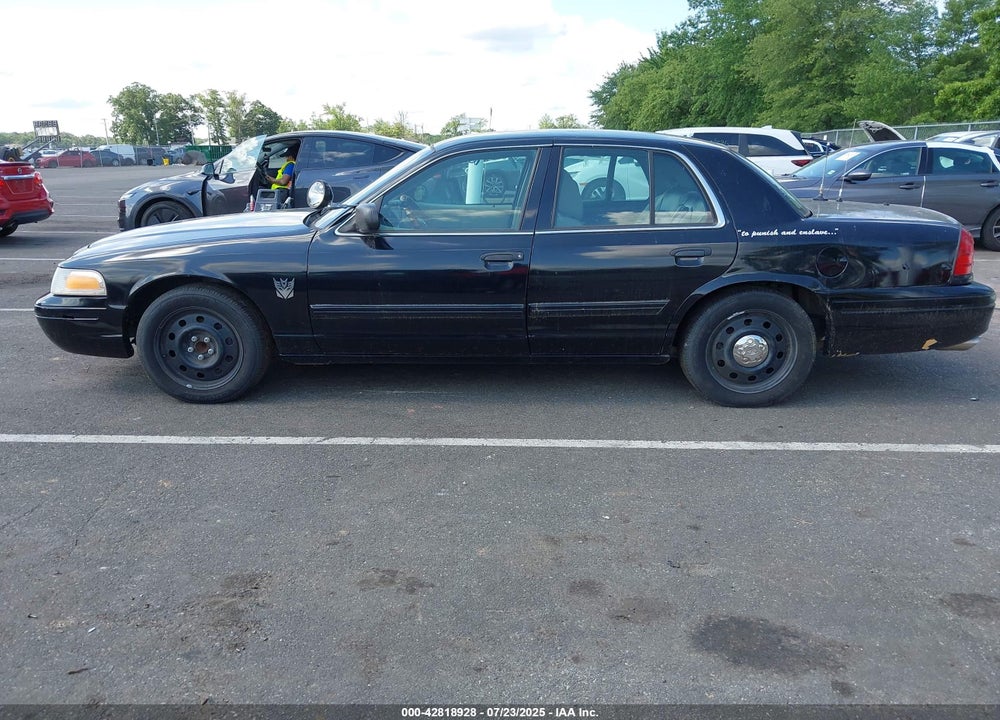 2011 FORD CROWN VICTORIA VIN: 2FABP7BV9BX141326