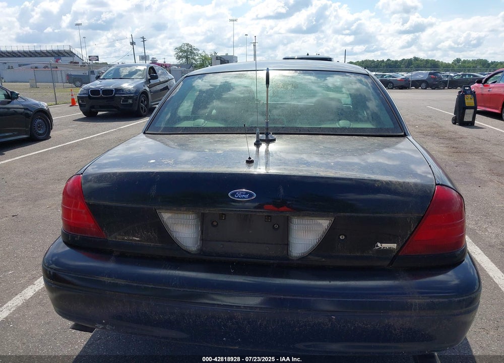2011 FORD CROWN VICTORIA VIN: 2FABP7BV9BX141326