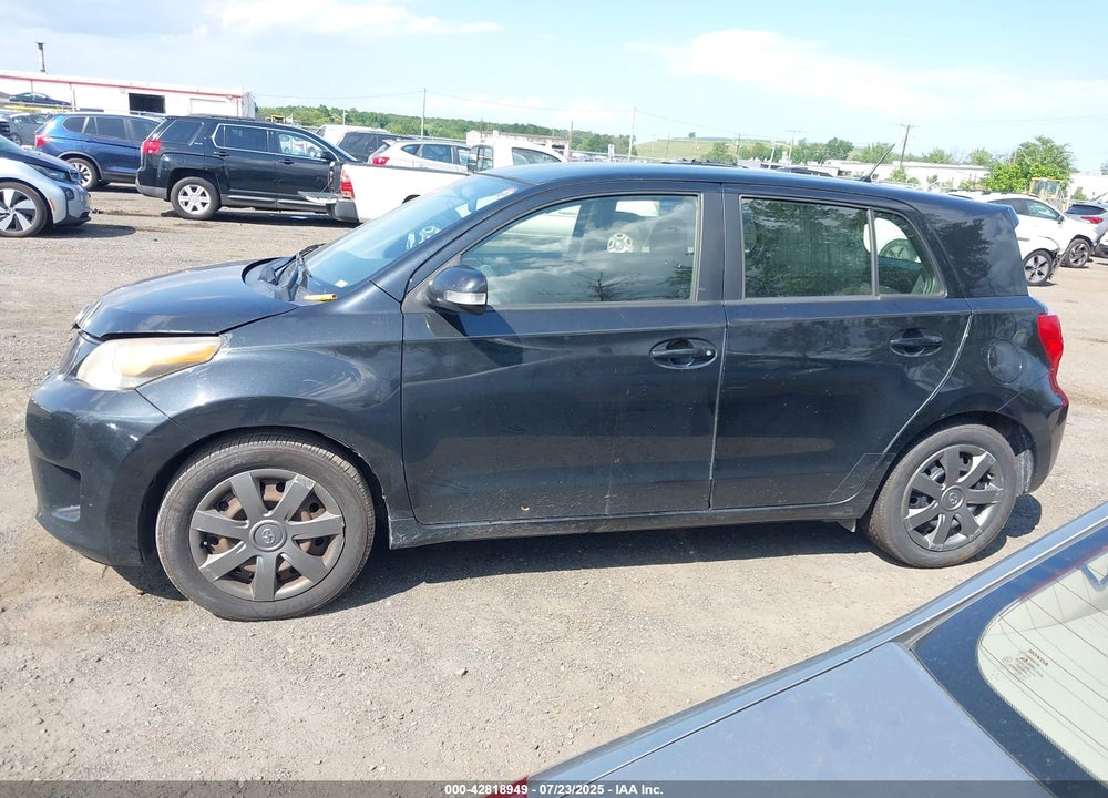 2014 SCION XD VIN: JTKKUPB45E1042034