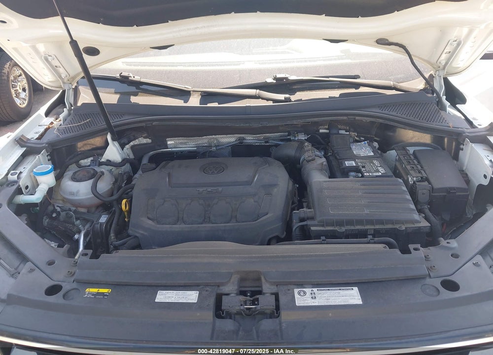 2018 VOLKSWAGEN TIGUAN 2.0T SE/2.0T SEL VIN: 3VV3B7AXXJM069886