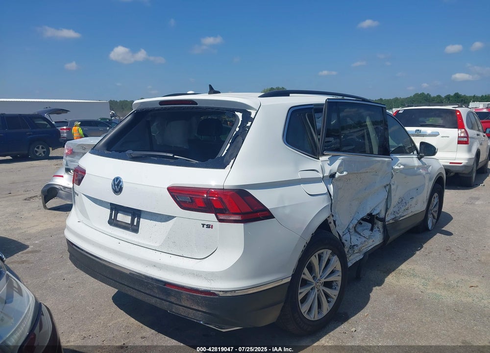 2018 VOLKSWAGEN TIGUAN 2.0T SE/2.0T SEL VIN: 3VV3B7AXXJM069886