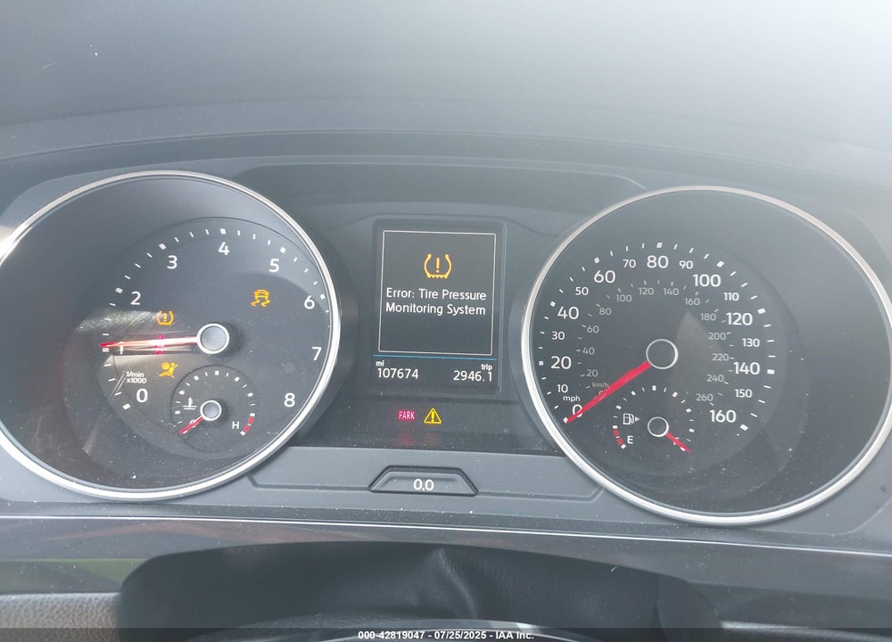 2018 VOLKSWAGEN TIGUAN 2.0T SE/2.0T SEL VIN: 3VV3B7AXXJM069886