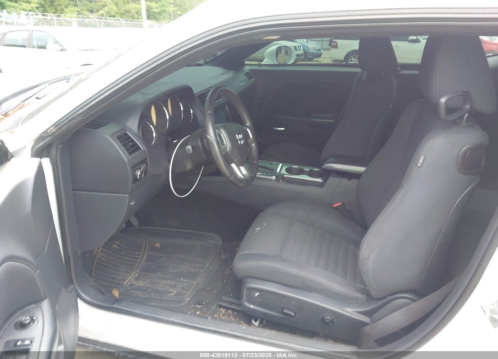 2013 DODGE CHALLENGER VIN: 2C3CDYAG0DH607372