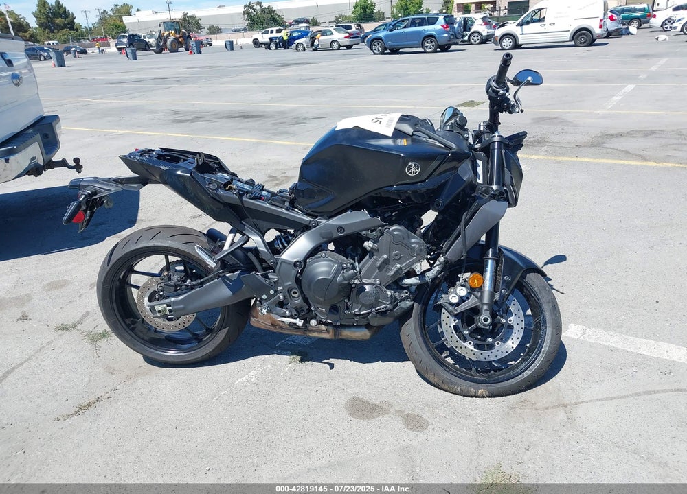 2025 YAMAHA MT09 C VIN: JYARN94YXSA000660