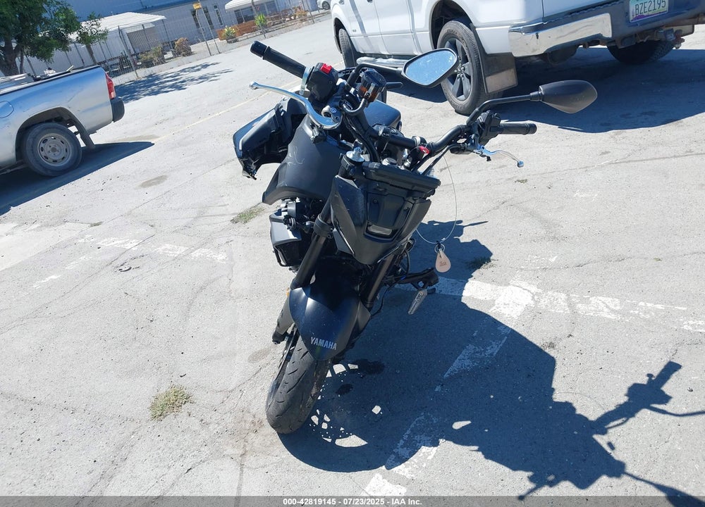 2025 YAMAHA MT09 C VIN: JYARN94YXSA000660