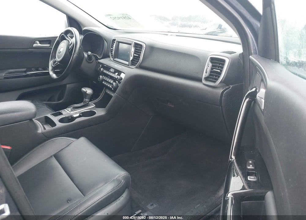 2019 KIA SPORTAGE EX VIN: KNDPN3AC0K7492520