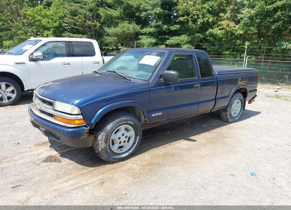 2002 CHEVROLET S-10 VIN: 1GCDT19W528181347