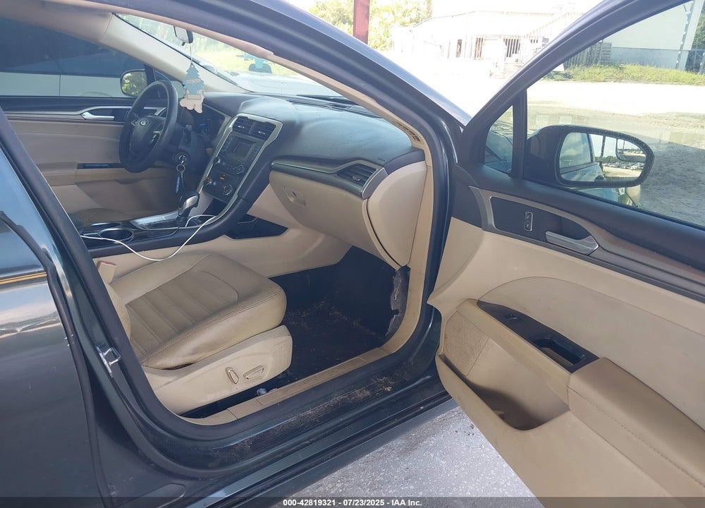 2015 FORD FUSION VIN: 1FA6P0H77F5109905