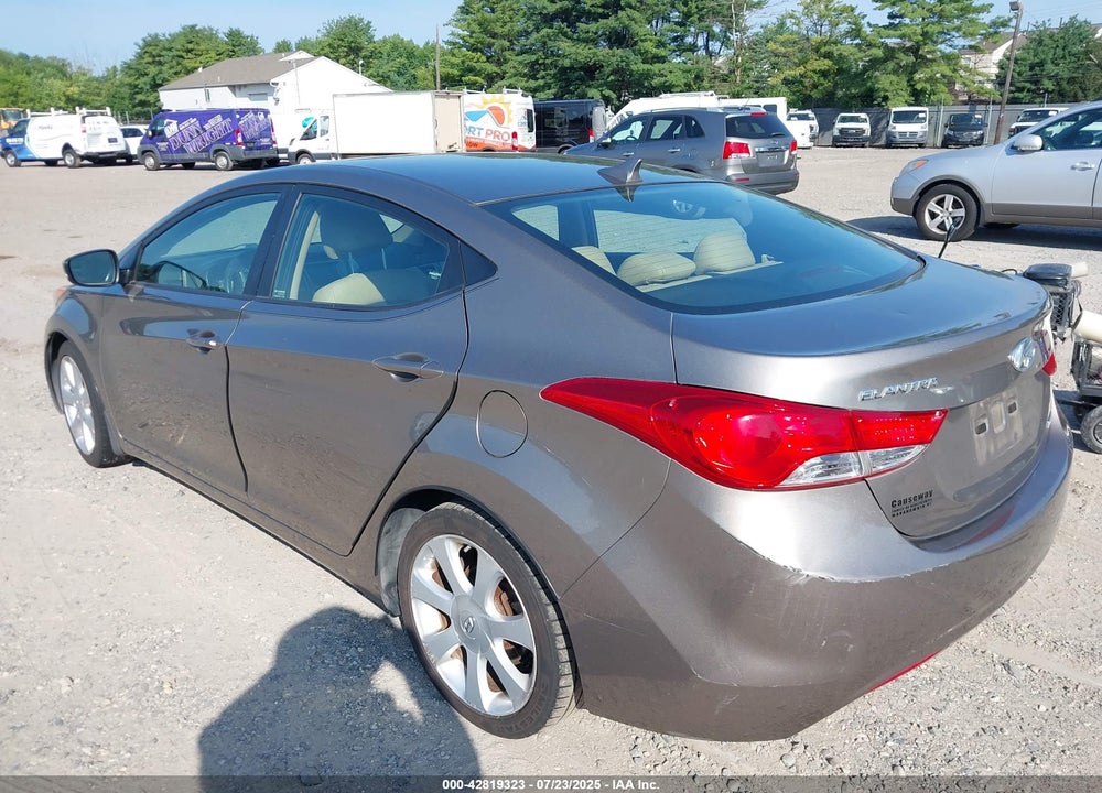 2013 HYUNDAI ELANTRA VIN: 5NPDH4AE3DH240275