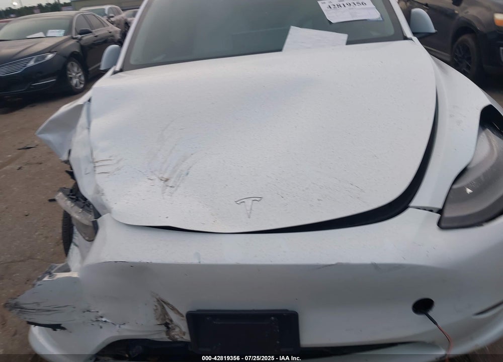 2023 TESLA MODEL Y AWD/LONG RANGE DUAL MOTOR ALL-WHEEL DRIVE VIN: 7SAYGDEE2PF630479