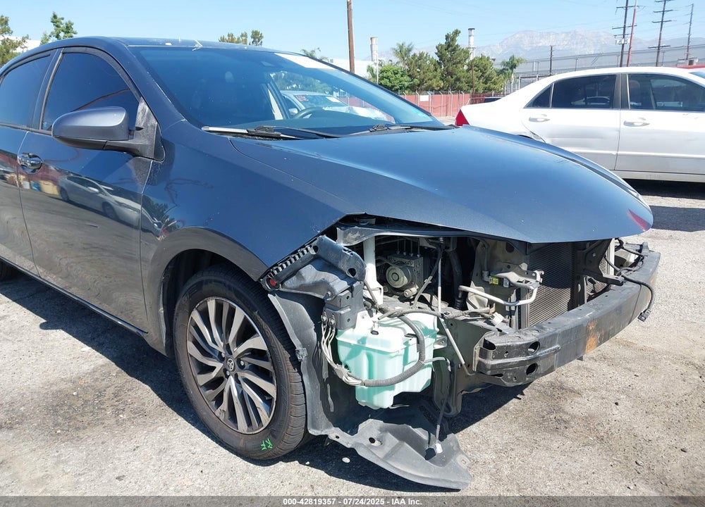 2017 TOYOTA COROLLA VIN: 5YFBURHE0HP633648