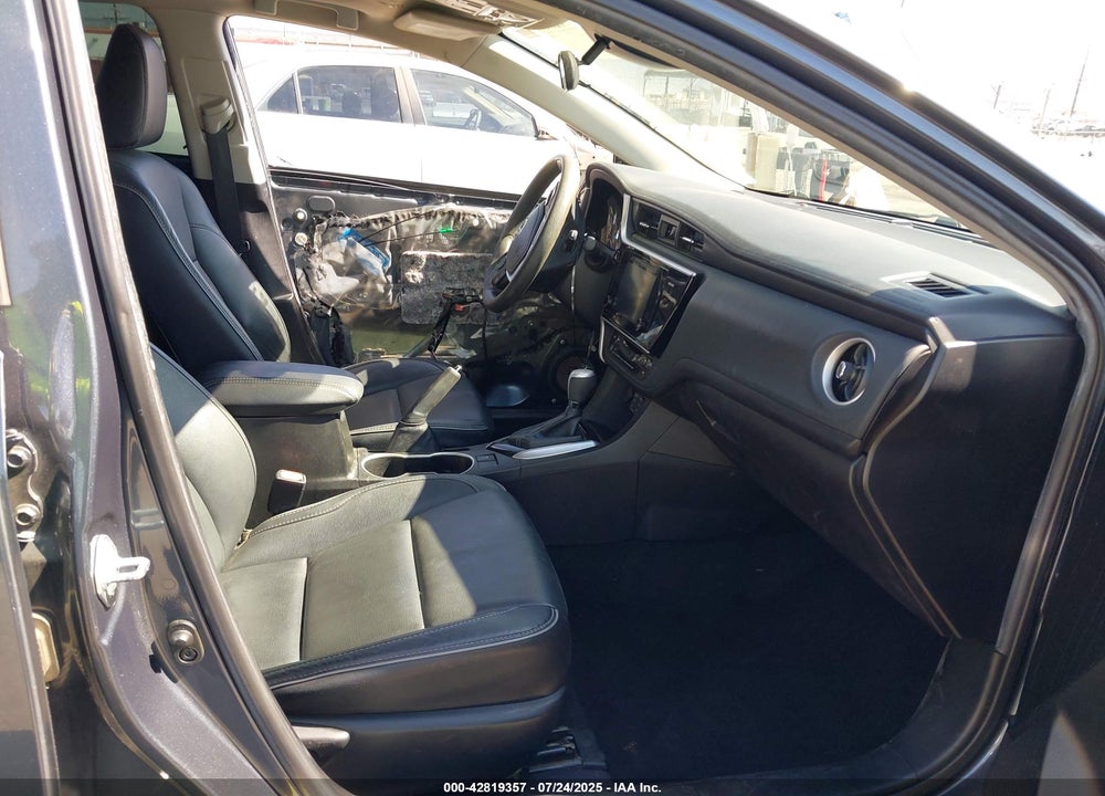 2017 TOYOTA COROLLA VIN: 5YFBURHE0HP633648