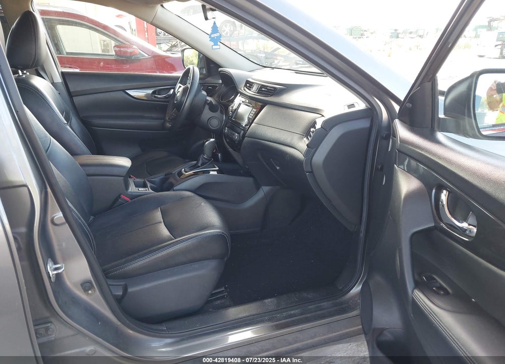 2019 NISSAN ROGUE VIN: KNMAT2MV0KP551777