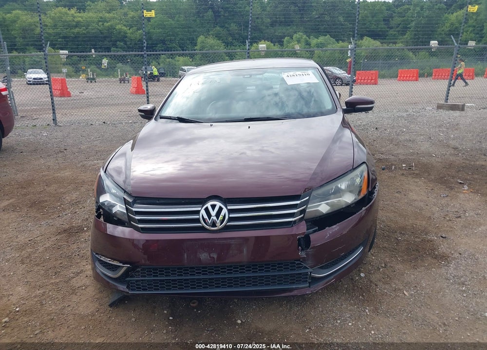 2013 VOLKSWAGEN PASSAT VIN: 1VWBP7A3XDC015676