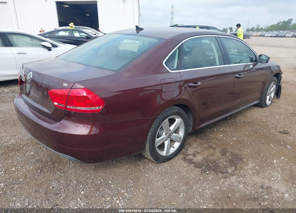 2013 VOLKSWAGEN PASSAT VIN: 1VWBP7A3XDC015676