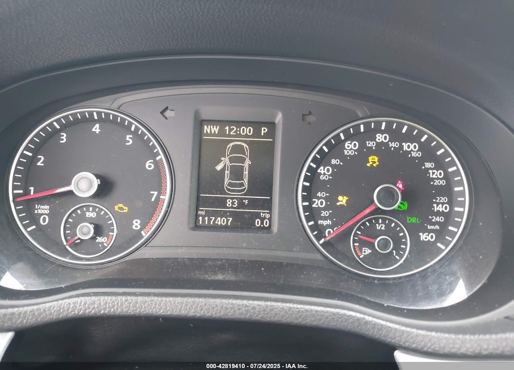 2013 VOLKSWAGEN PASSAT VIN: 1VWBP7A3XDC015676
