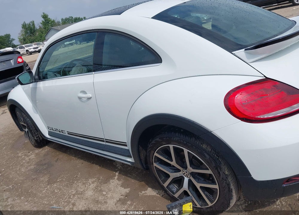 2016 VOLKSWAGEN BEETLE 1.8T DUNE VIN: 3VWS17AT9GM630045