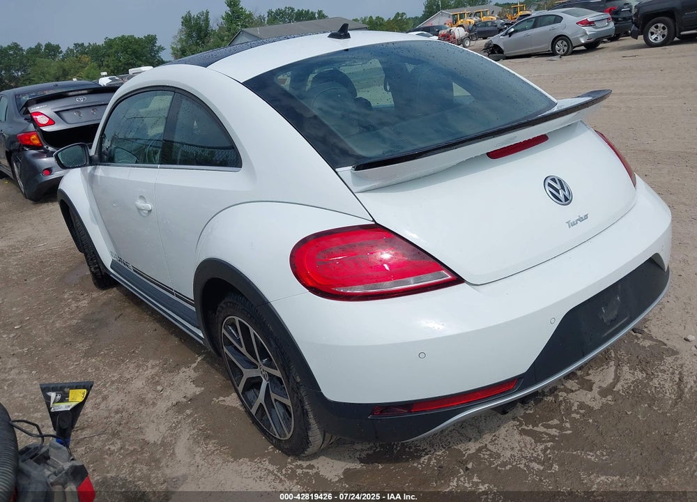 2016 VOLKSWAGEN BEETLE 1.8T DUNE VIN: 3VWS17AT9GM630045