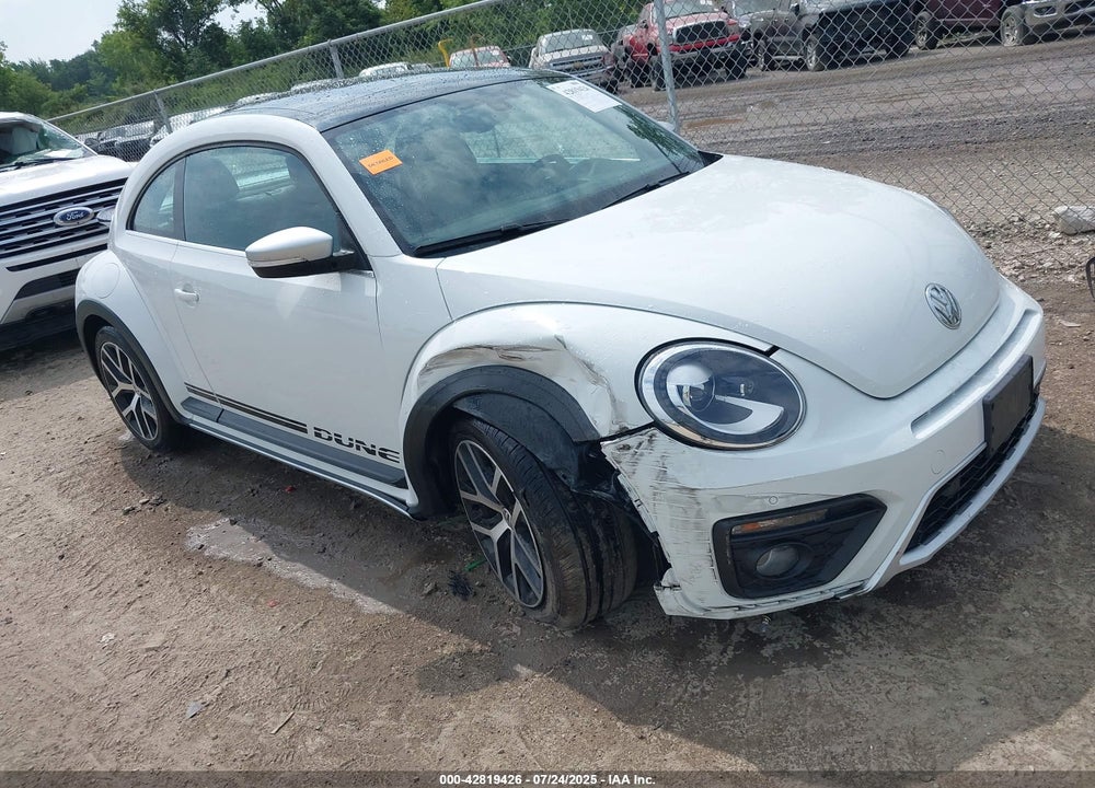 2016 VOLKSWAGEN BEETLE 1.8T DUNE VIN: 3VWS17AT9GM630045