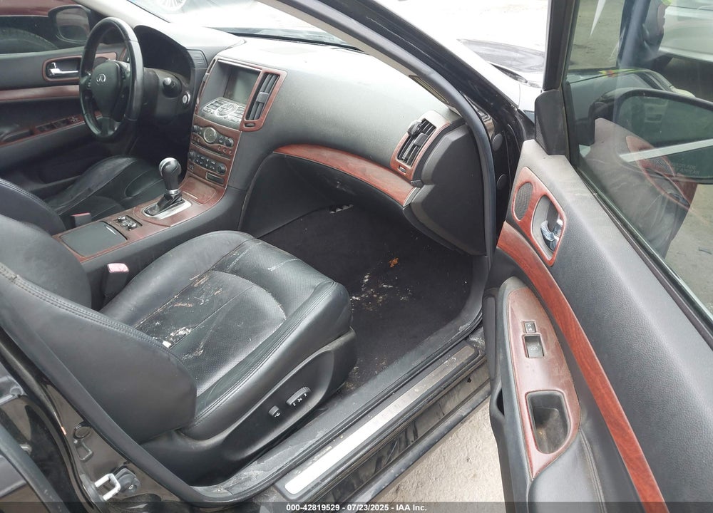 2009 INFINITI G37X VIN: JNKCV61F29M364817