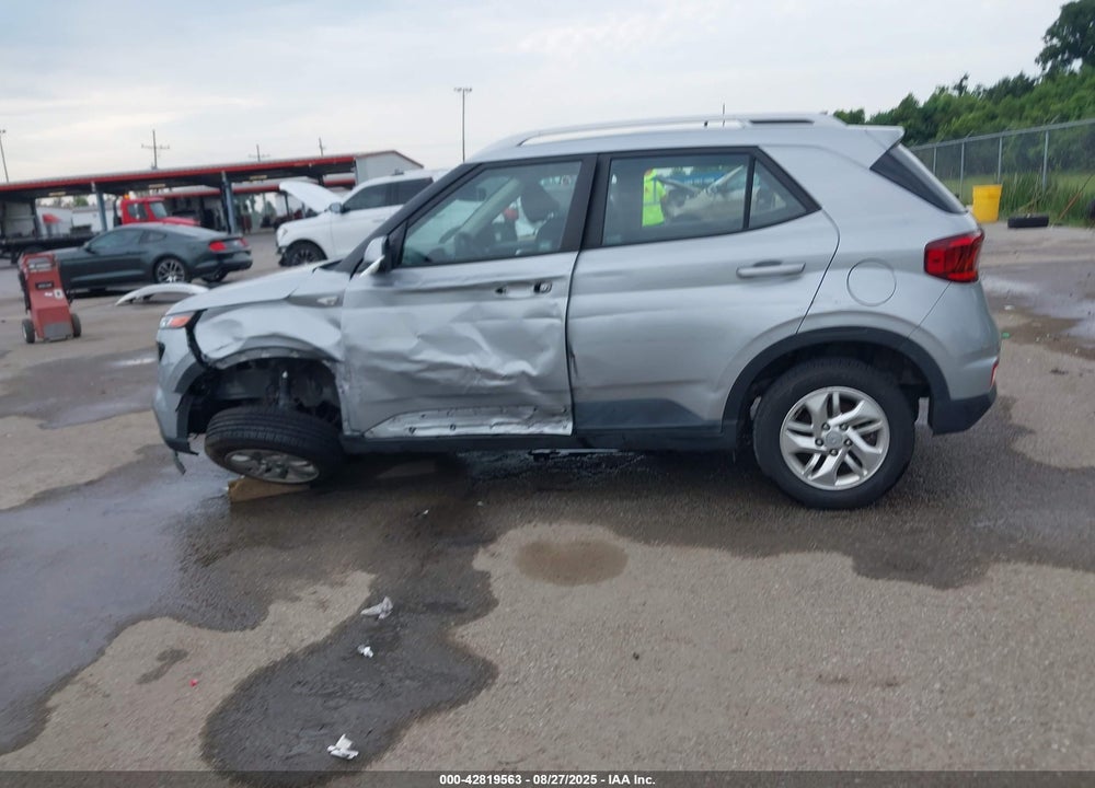 2020 HYUNDAI VENUE VIN: KMHRC8A39LU029222